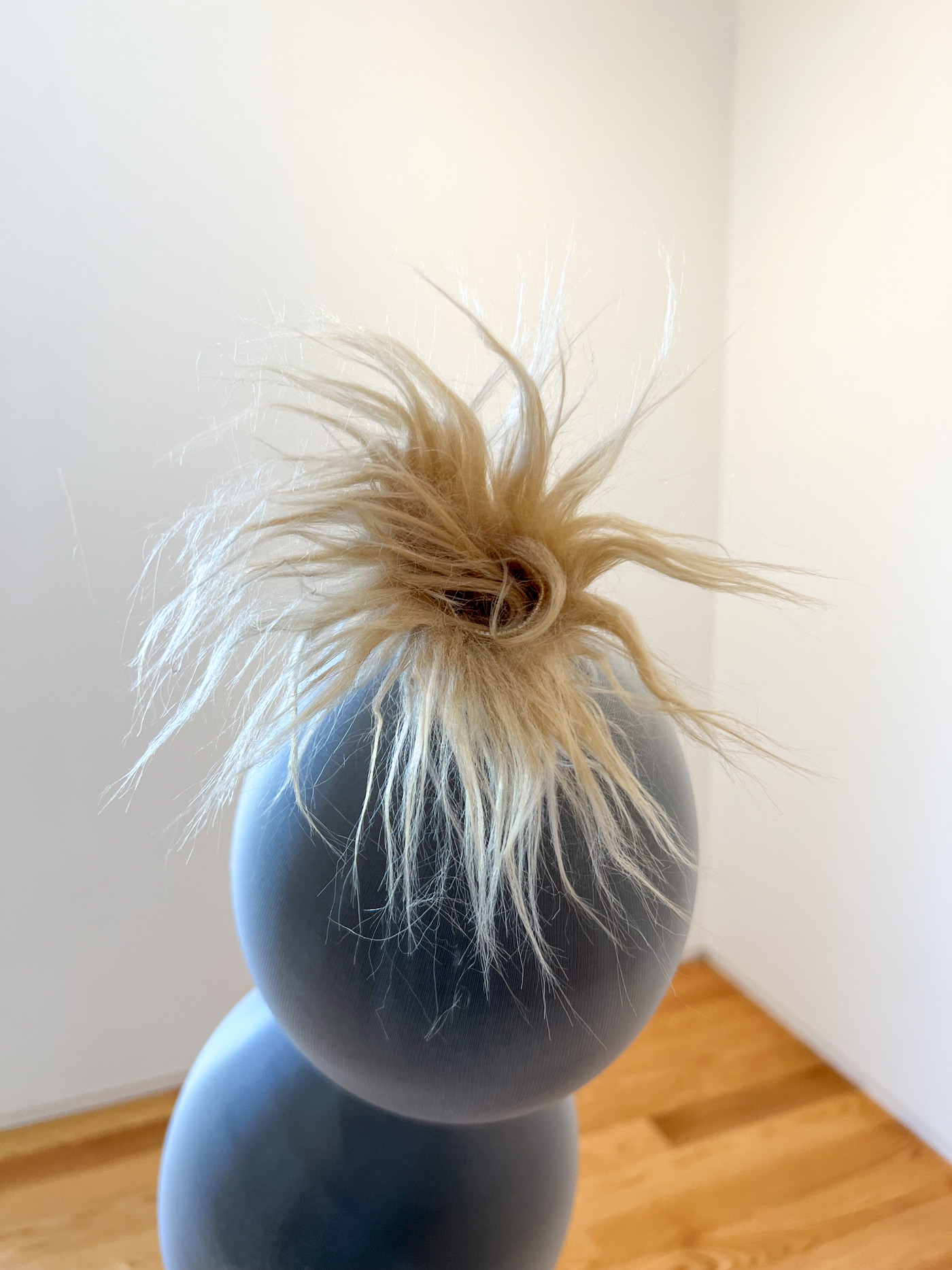 Photo of sculpture Black White Fuzzy Tuft, 2023 by Luther Thie